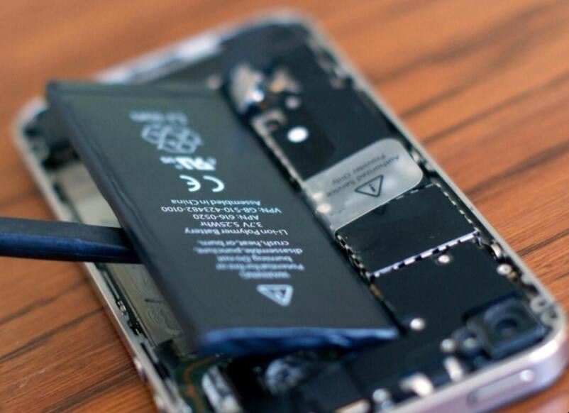 iphone7换电池（iphone7换什么电池好 不发烫）(图1)