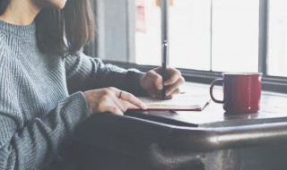 一个口一个艺怎么读（一个口一个艺读什么字）