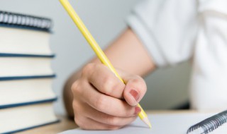 请给出干干净净类似的四字词语 干干净净的类似的四字词语