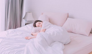 女人梦见找不到家了（女人梦见找不到家了,手机也没电了）
