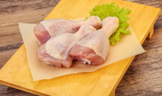 冻鸡腿怎么快速解冻（冻鸡怎么快速解冻）