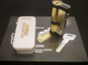 金点原子锁开锁方法？金点原子锁开锁技巧-小啄