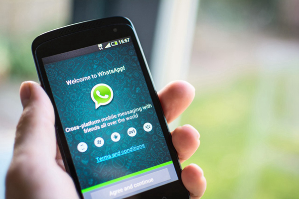Meta 旗下 WhatsApp 在 Beta 版中测试人工智能生成贴纸